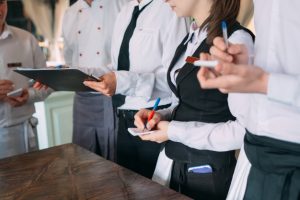 How to overcome issues with good hotel management service